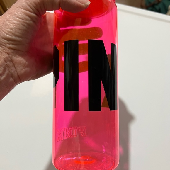 Pink Plastic water bottle - Picture 6 of 9